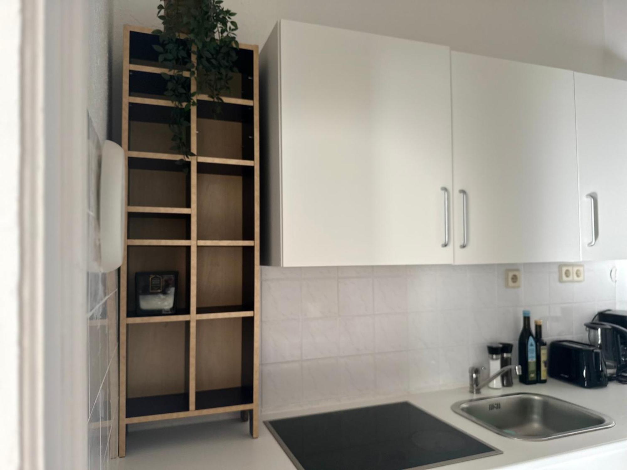 Spacious Apartment, 3 Min To U1 Reumannplatz Viena Exterior foto